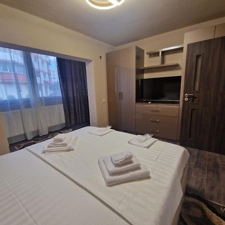 Apartament Iulius 3 Manastire Curtea De Arges Ngoại thất bức ảnh