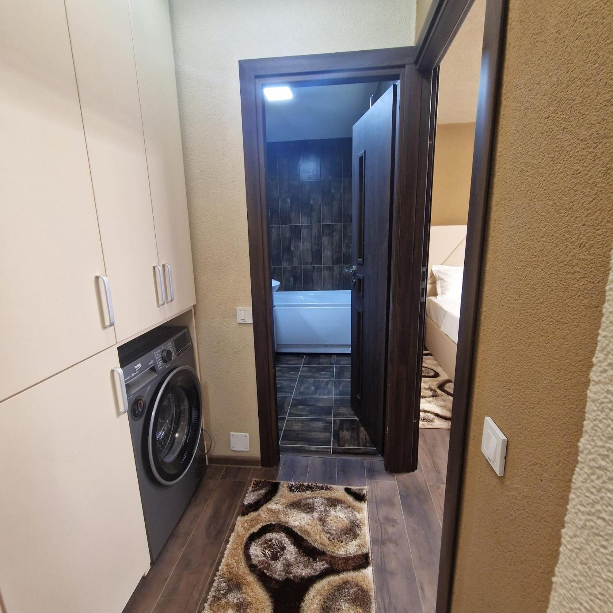 Apartament Iulius 3 Manastire Curtea De Arges Ngoại thất bức ảnh
